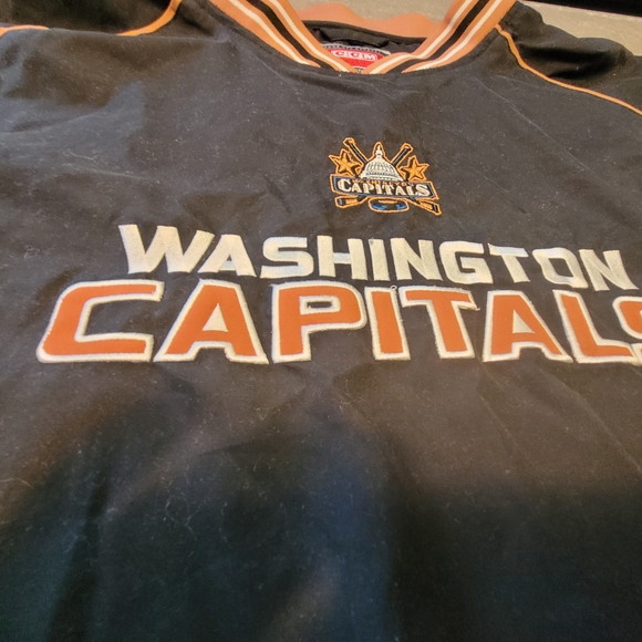 VINTAGE CCM Washington Capitals Black and BRONZE JACKET Pullover - Picture 2 of 3